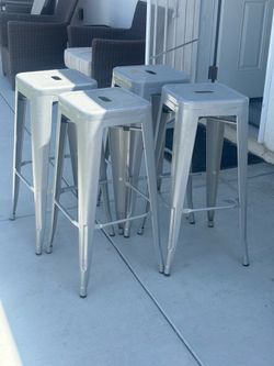 4 Silver Metal Counter Stools / Bar Stools
