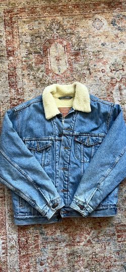 Levi's Men's Relaxed Fit Sherpa Lined Blue Denim Jacket, Size M