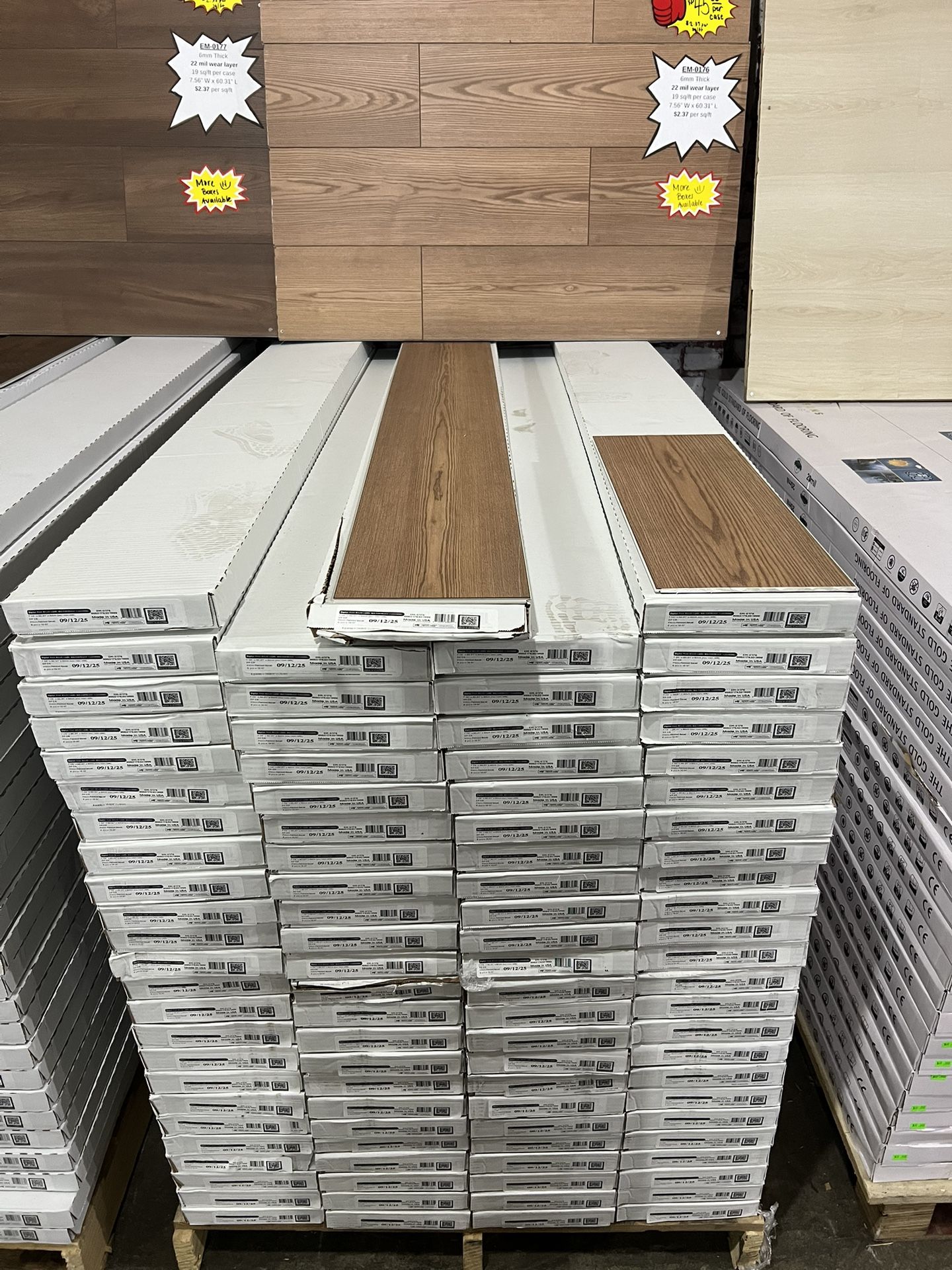 Medium Oak EM-00176 LVT Rigid Core Vinyl Flooring Click Lock