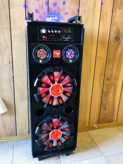 THIS IS A STORE!! Equipo recargable con dos bocinas 10” y bola de disco /Portable Bluetooth speaker with two 10”woofed