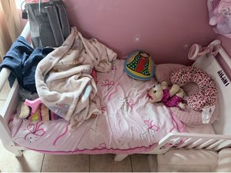 Toddlers bed