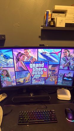 27” AOC Curved Gaming Monitor/ 27” ZZA Curved Gaming Monitor