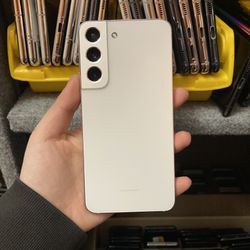 Samsung Galaxy S21 128 gb Factory Unlocked Comes with store warranty 