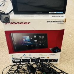 Pioneer Head Unit