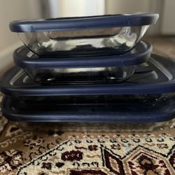 Heat-resistant glass storage containers