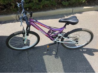 Used Huffy bike asking for $75 Ready to ride. Pick up in Elizabeth Nj
