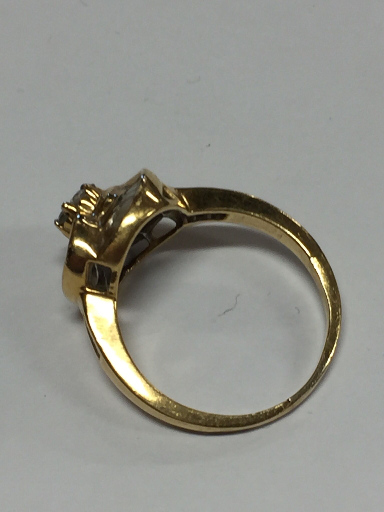 10k Gold Diamond Ring Grams Size (GS)