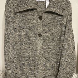 Liz Clairborne cardigan Large  2 Buttons  Super cute! Soft n warm