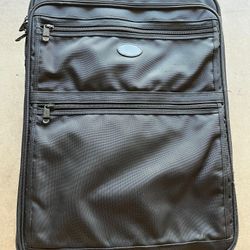 Suitcase Kirkland