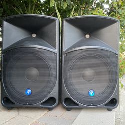 Mackie Speakers 