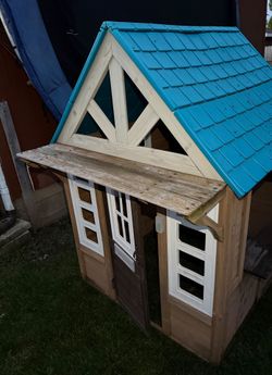 Outdoor play house