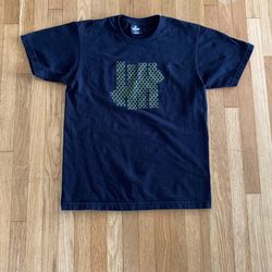 Undefeated / UNDFT T Shirt Los Angeles Premiere Clothing Mens Size Medium LV Moniker Edition