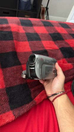 Vintage Canon MiniDV Camcorder 48x Zoom