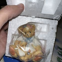 Never Used. Cherished Teddies Member Pc And Backdrop