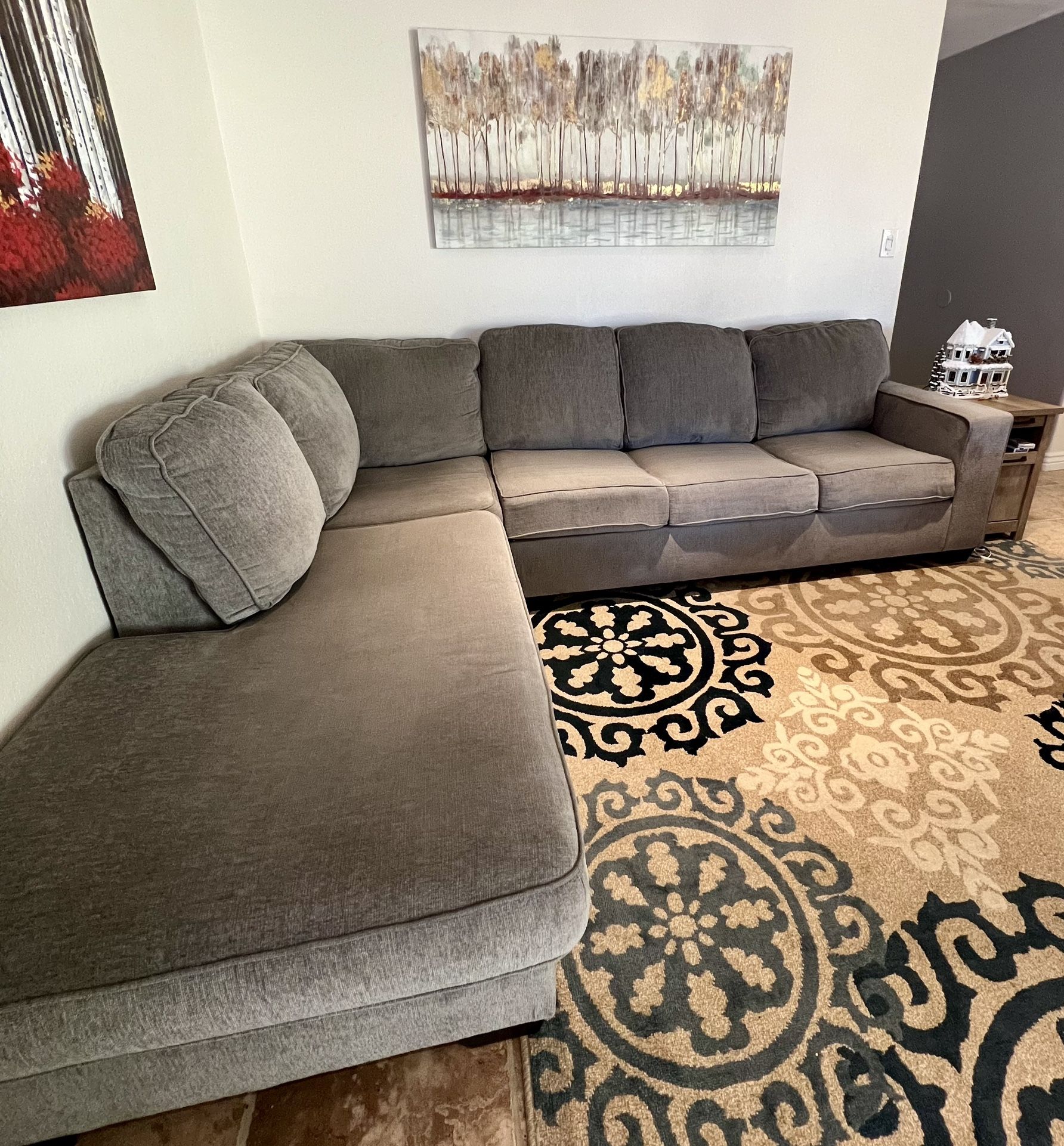 Sectional sofa - 2 Piece with Left Facing Chaise