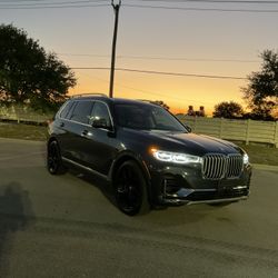 2020 BMW X7 Sport 
