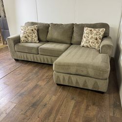 Ashley Furniture 2-Piece Sectional Sofa Couch **ALL NYC DELIVERY**