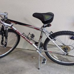 Specialized Hardrock Mountain Bike 