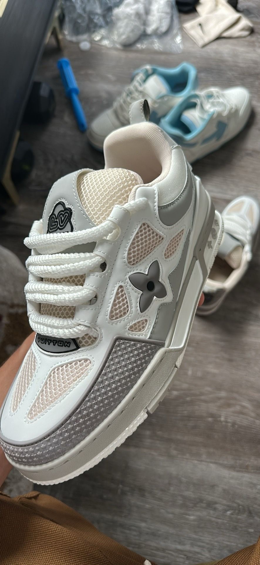 LV skate gray US 9.5