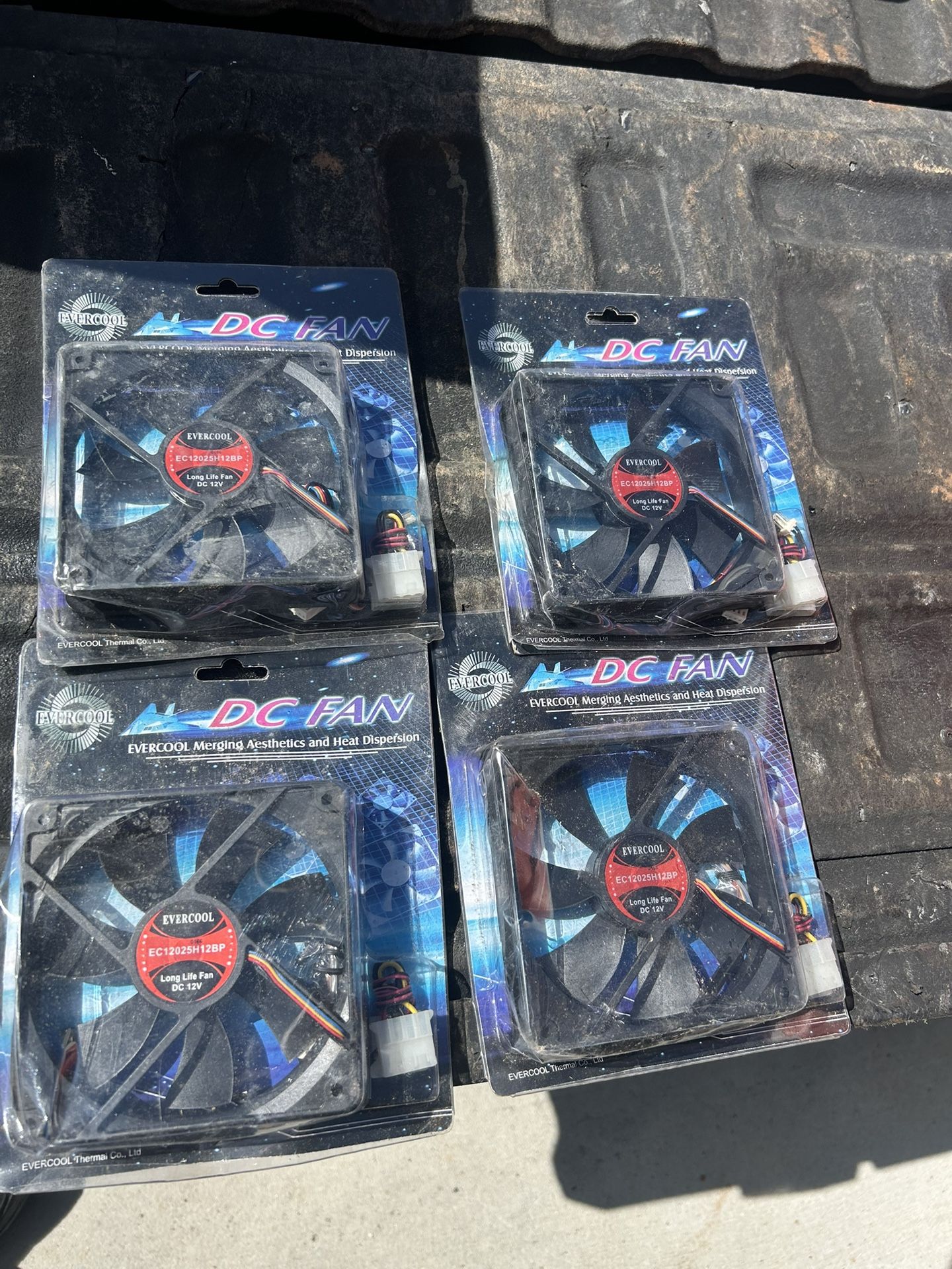 4 NEW - EVERCOOL EC12025H12BP, a 120mm x 25mm high-speed double ball-bearing PWM fans-READ BELOW ⬇️