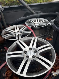 Dodge Charger  Silver Aluminum Wheels Rims