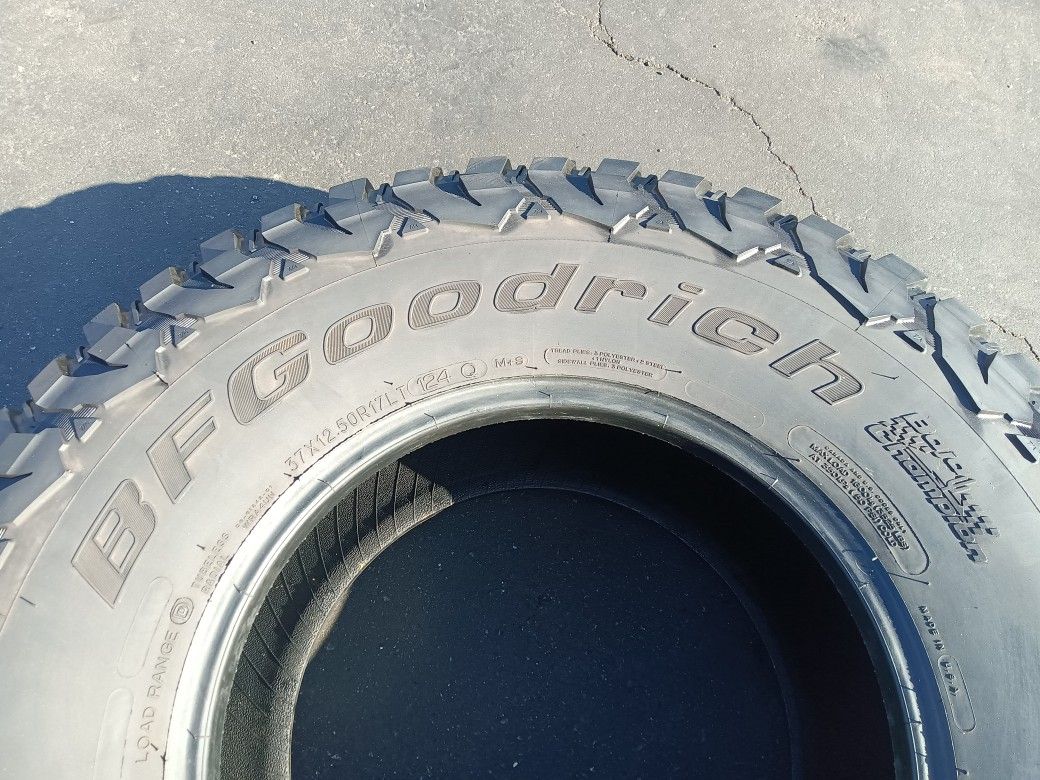 2 Llantas Lt 37 X 12.50 R17 Bfgoodrich Mud Terrain