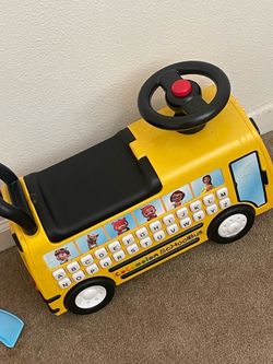 Coco melon ride on car