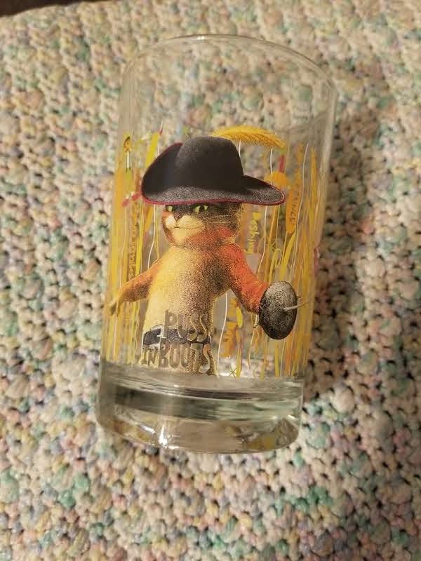 Shrek Forever After Puss in Boots McDonalds glass