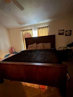 One day selling king bed with night stand and dressed