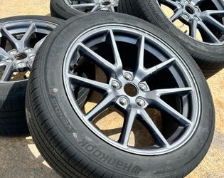 18" OEM TESLA MODEL 3 WHEELS AERO STYLE  HANKOOK 235/45/18