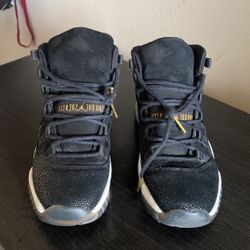 Jordan Retro 11 Heiress Black Size 4.5 Youth
