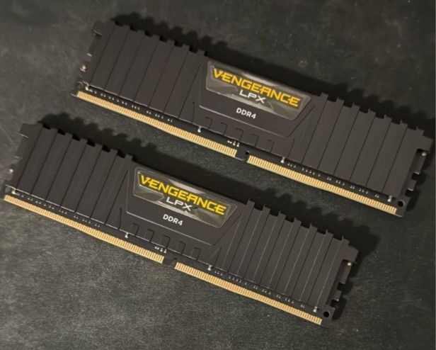 Corsair 32GB DDR4