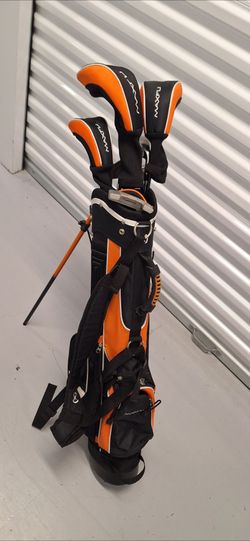 Maxfli Honors Complete Golf Club Set with Bag & Accessories - Like New!