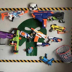 Nerf Wall—-EVERYTHING seen Included