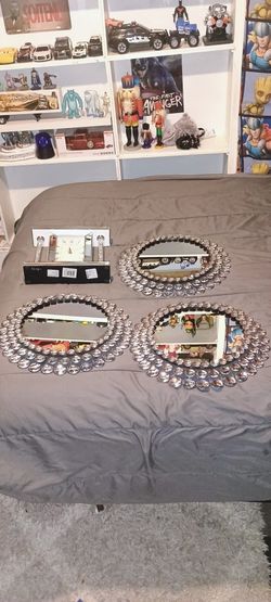 Home Accents Mirror 17 In Diameter.  Sagebrook Home, Reloj de mesa con espejo plateado, 12 x 11