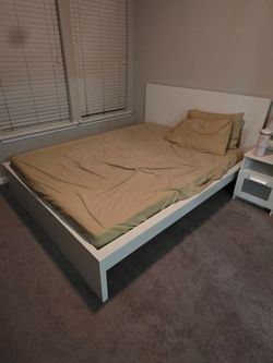 Bed and mattress