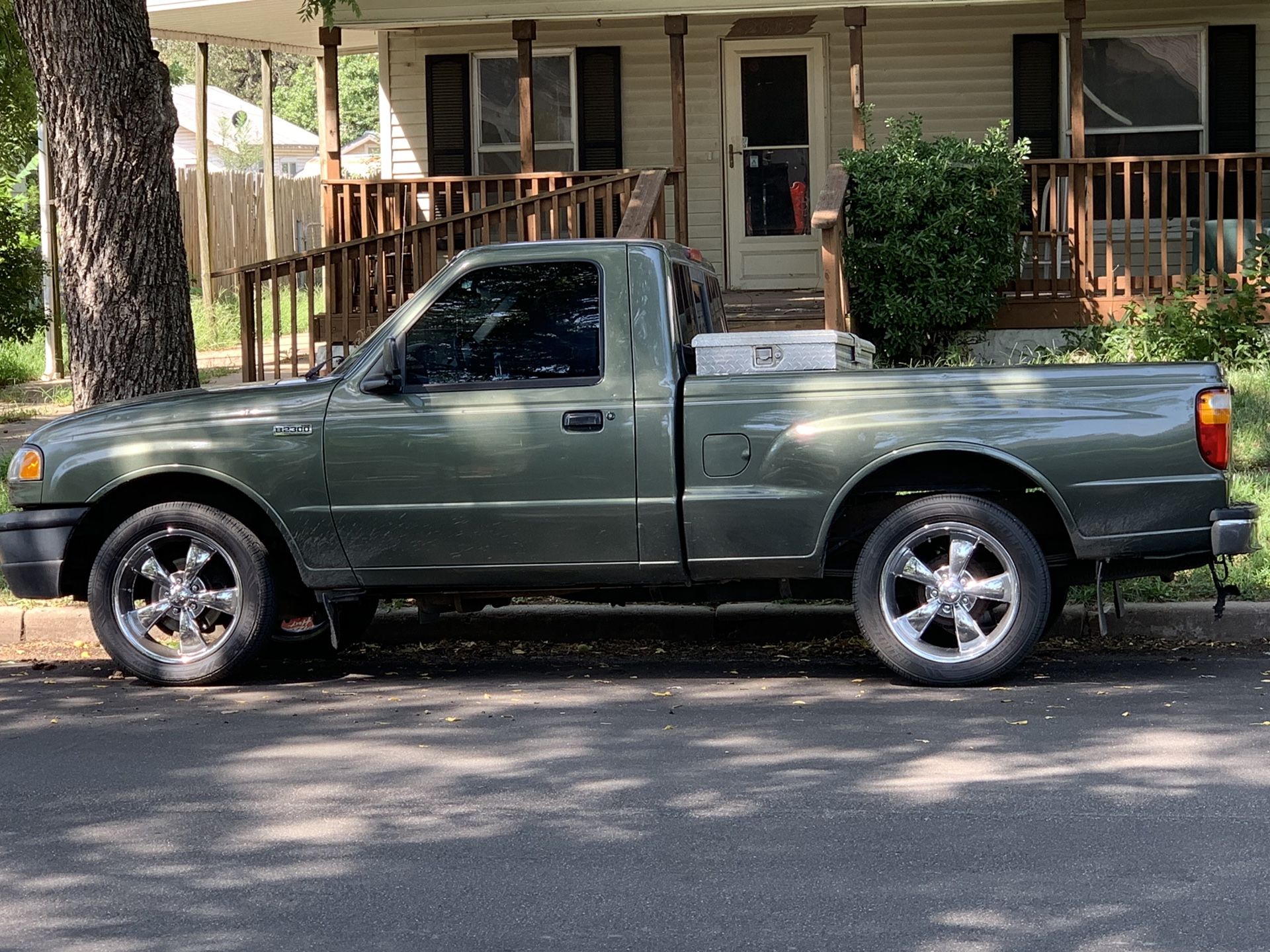 2002 Mazda Truck
