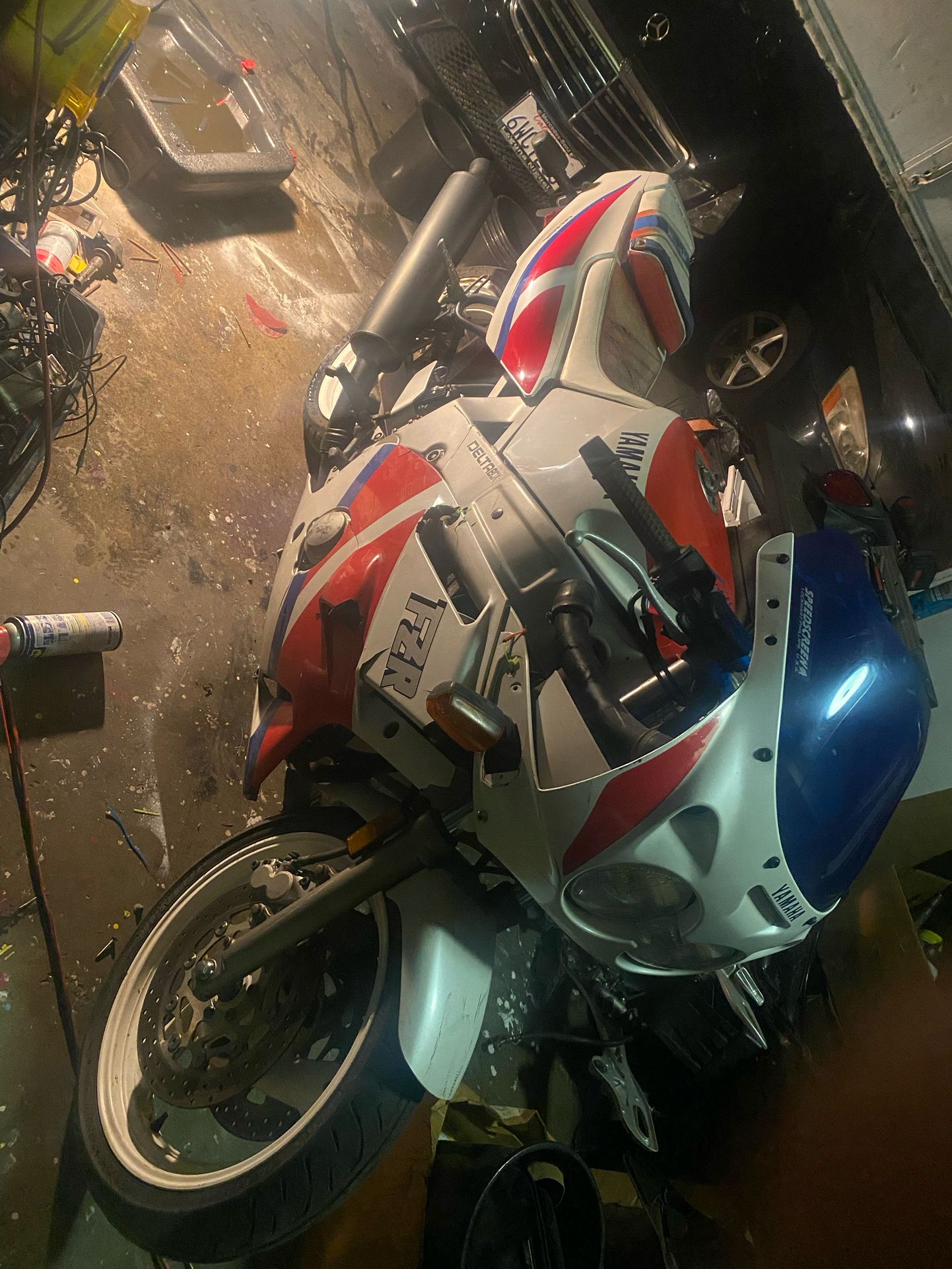 Yamaha FZR 600 Sports Bike 