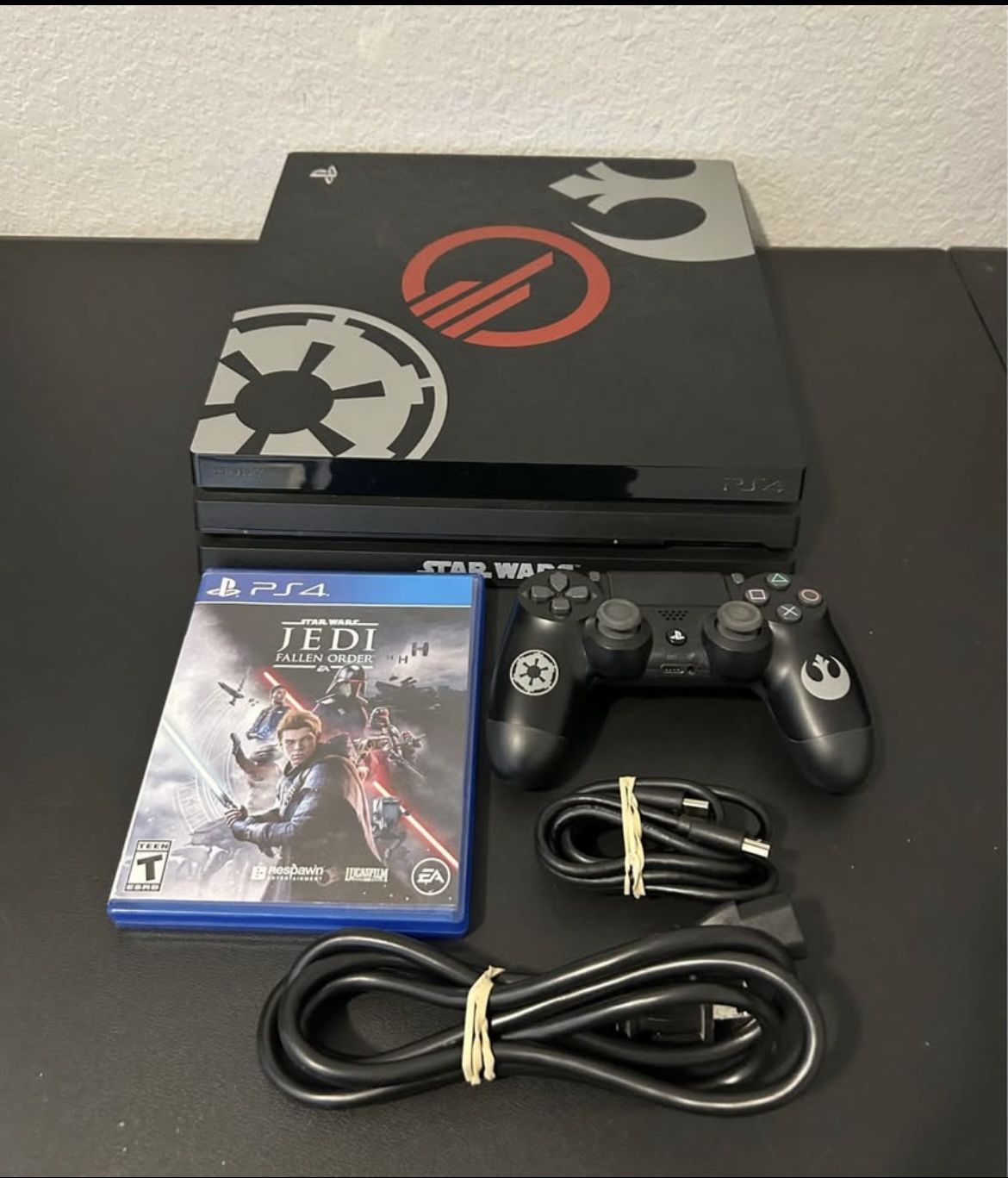 PlayStation 4 PS4 Pro Star Wars Edition