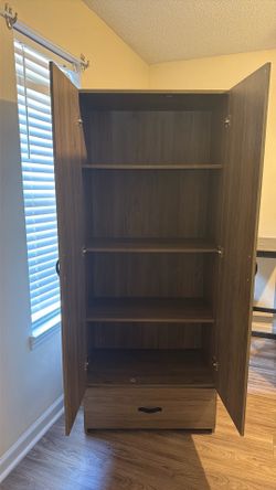 Storage cabinet