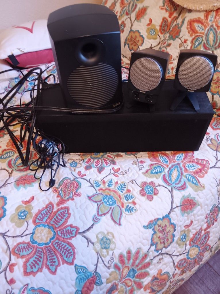 Surround Sound Entertainment Speakers