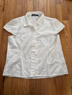 Brandy melville Women’s button up blouse white collared Size S