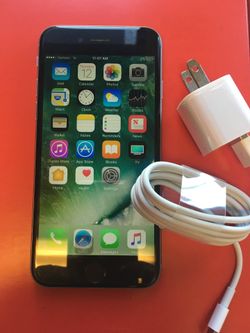 Factory unlocked apple iphone 6, store warranty