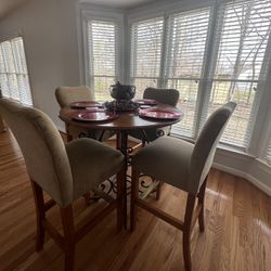 Breakfast Table w/4 Chairs - Iron Accent Base