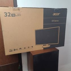 Acer 32 Inch computer monitor