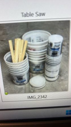Plastic Mixing Containers