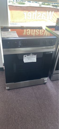 Samsung Bespoke 6.3 cu. Ft. Smart slide-in Electric Range with Precision Knobs