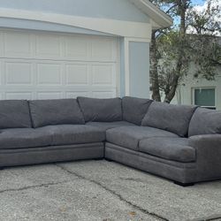 🔥 Cindy Crawford Feather-Filled Oversized Sectional | Deep Cleaned| Delivery Available 🚛