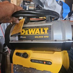 DEWALT 68,000 BTU Cordless Portable Forced Air Propane Heater