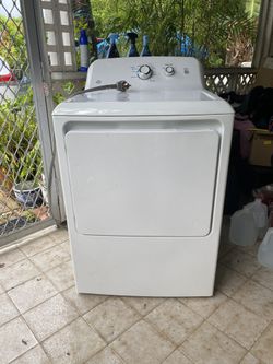 GE White Electric Dryer